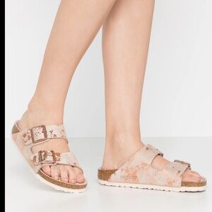 Birkenstock Sandals - Tan with Gold Speckles sz 40